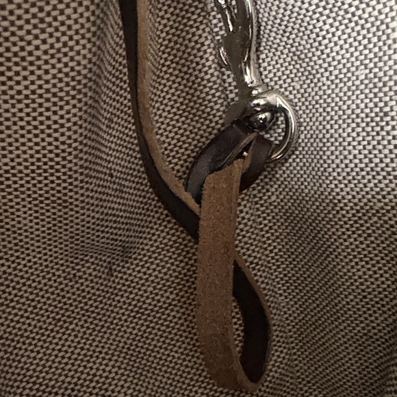 Dooney & Bourke Chic Dark Black Backpack with Logo - Picture 5 of 6